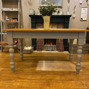 Brambles dining table