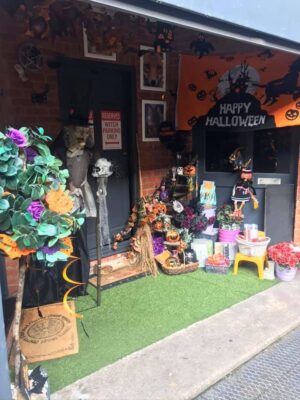 Curiosity Boutiue Halloween 2019 winner